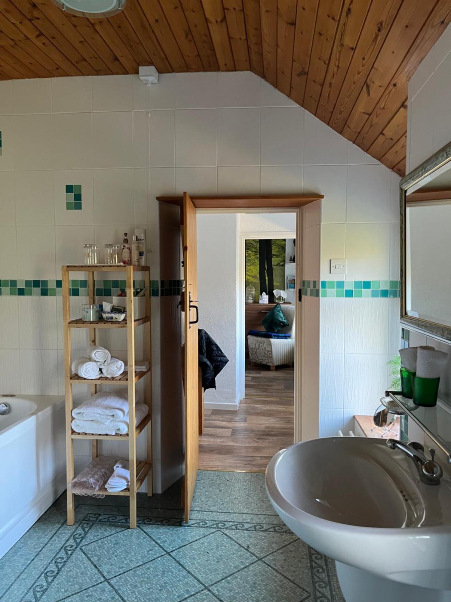 Old Mill House Bed and Breakfast Larne Buitenkant foto